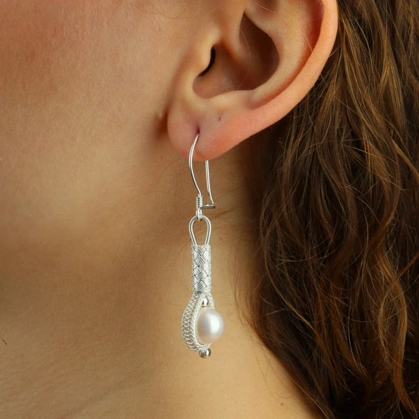 İnci Kazaziye Küpe