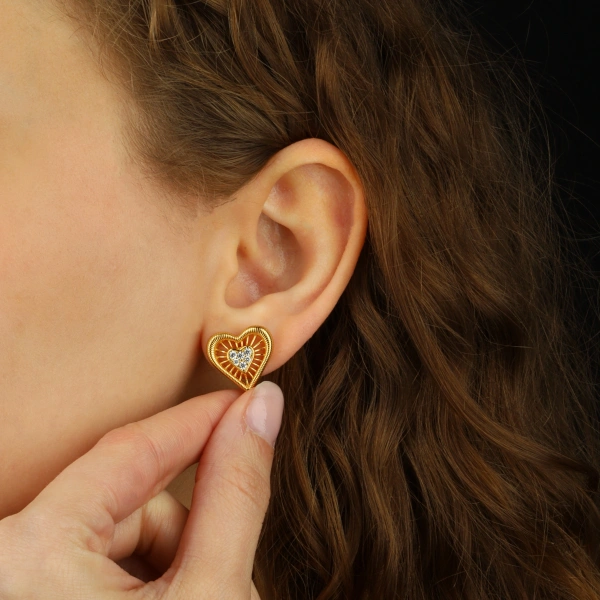 925 Ayar Gümüş Kalp Figürlü Altın Kaplama Küpe