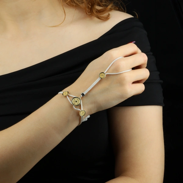 925 Ayar Kadın Siyah Mineli Gümüş Şahmeran