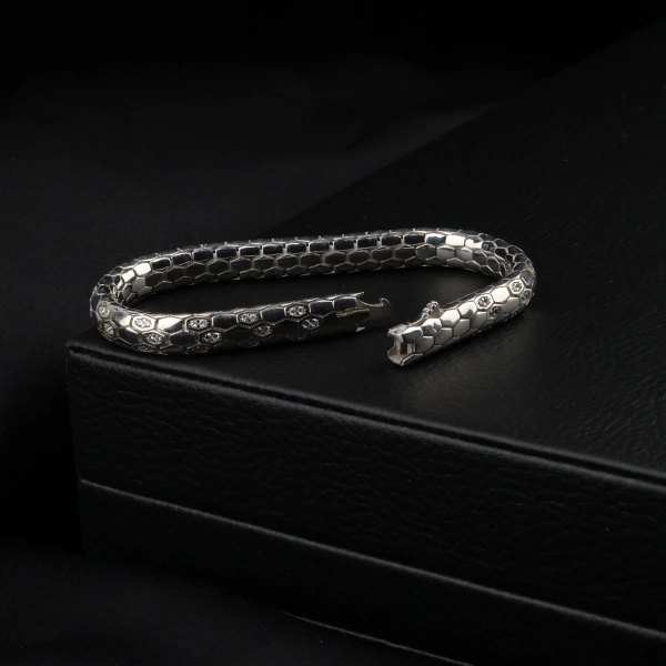 Zirkon Taşlı 925 ayar Snake Vip Gümüş Bileklik