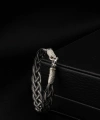 1000 Ayar Üç Örgülü Siyah Beyaz Kazaziye Bileklik