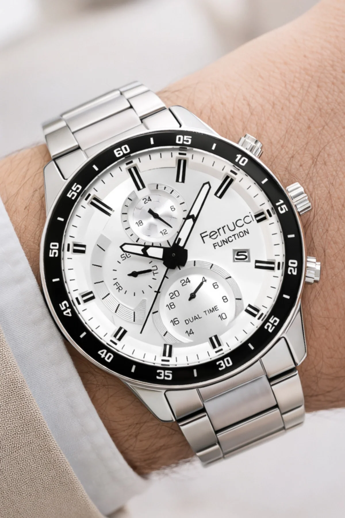 Ferrucci Function Gümüş Renk Kasa ve Gümüş Renk Çelik Kordonlu Erkek Kol Saati zmfer063