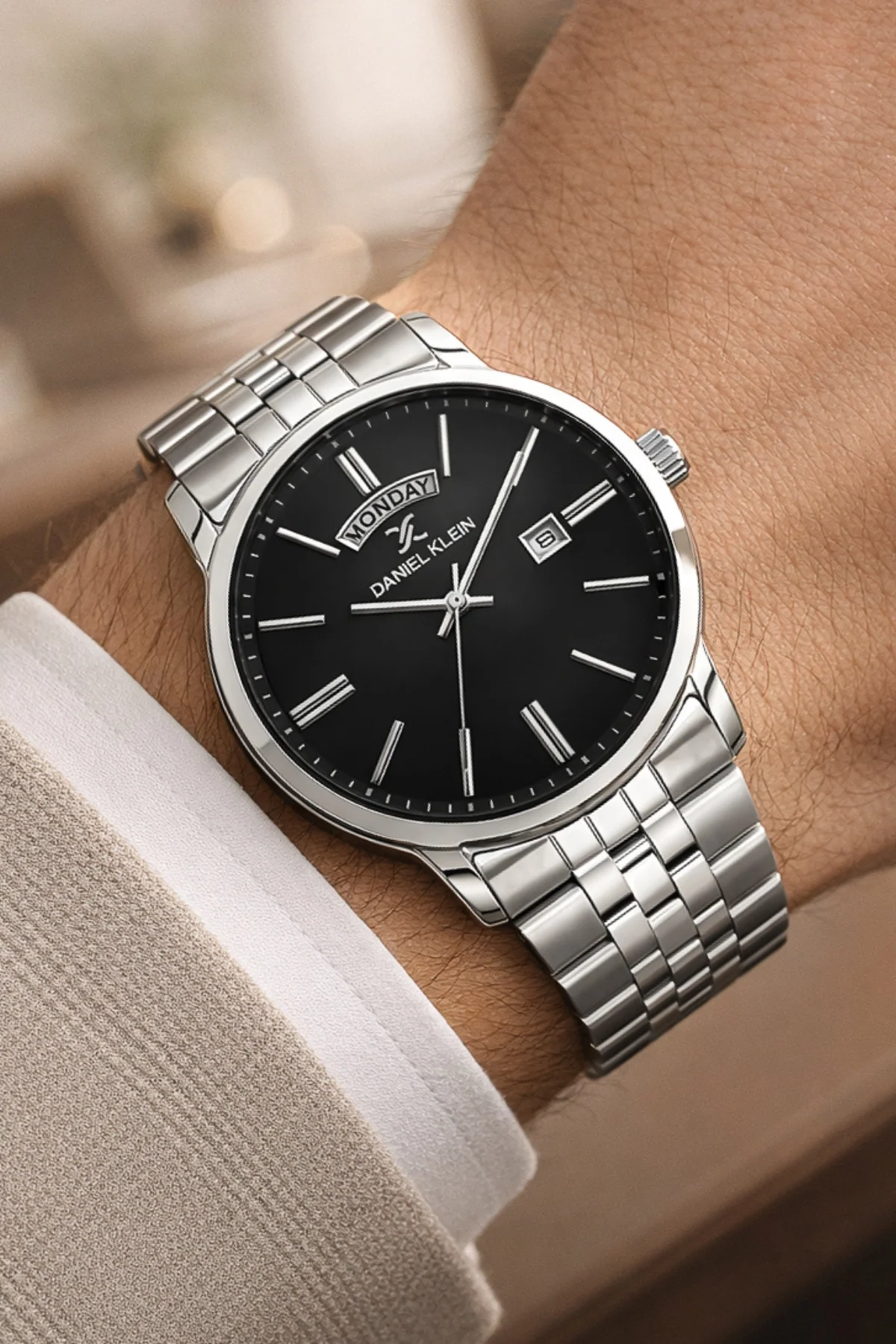 Daniel Klein Çelik Kordon&Kasa Takvimli Erkek Kol Saati Bileklik Hediyeli Gümüş-Siyah zmdk1205