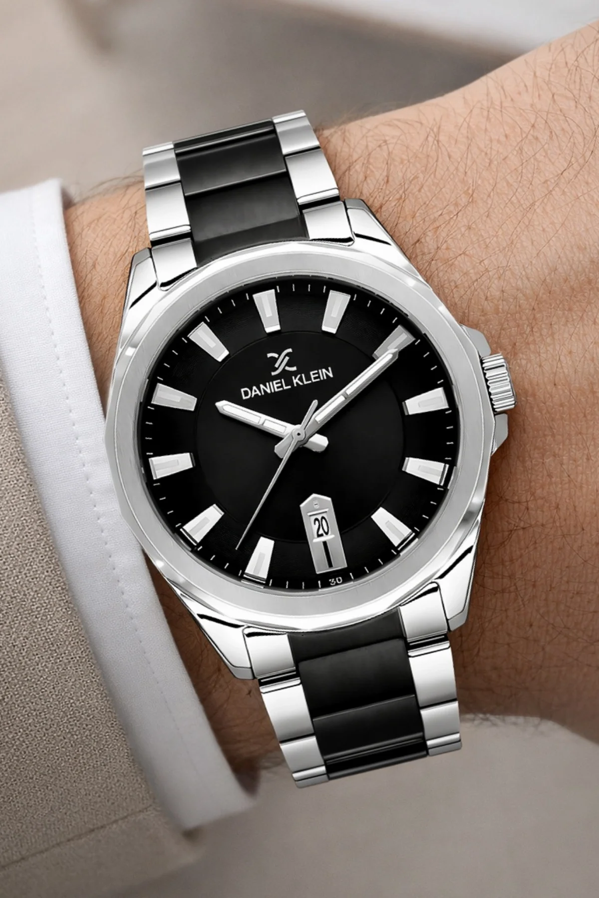 Daniel Klein Çelik Kordon&Kasa Takvimli Erkek Kol Saati Bileklik Hediyeli Gümüş-Siyah-Gümüş zmdk1206