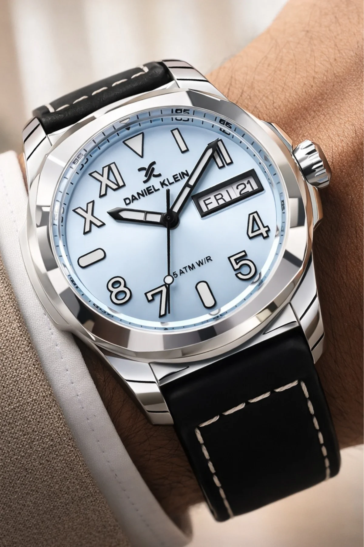 Daniel Klein Deri Kordon Çelik Kasa Takvimli Erkek Kol Saati Bileklik Hediyeli Siyah-Mavi zmdk1209