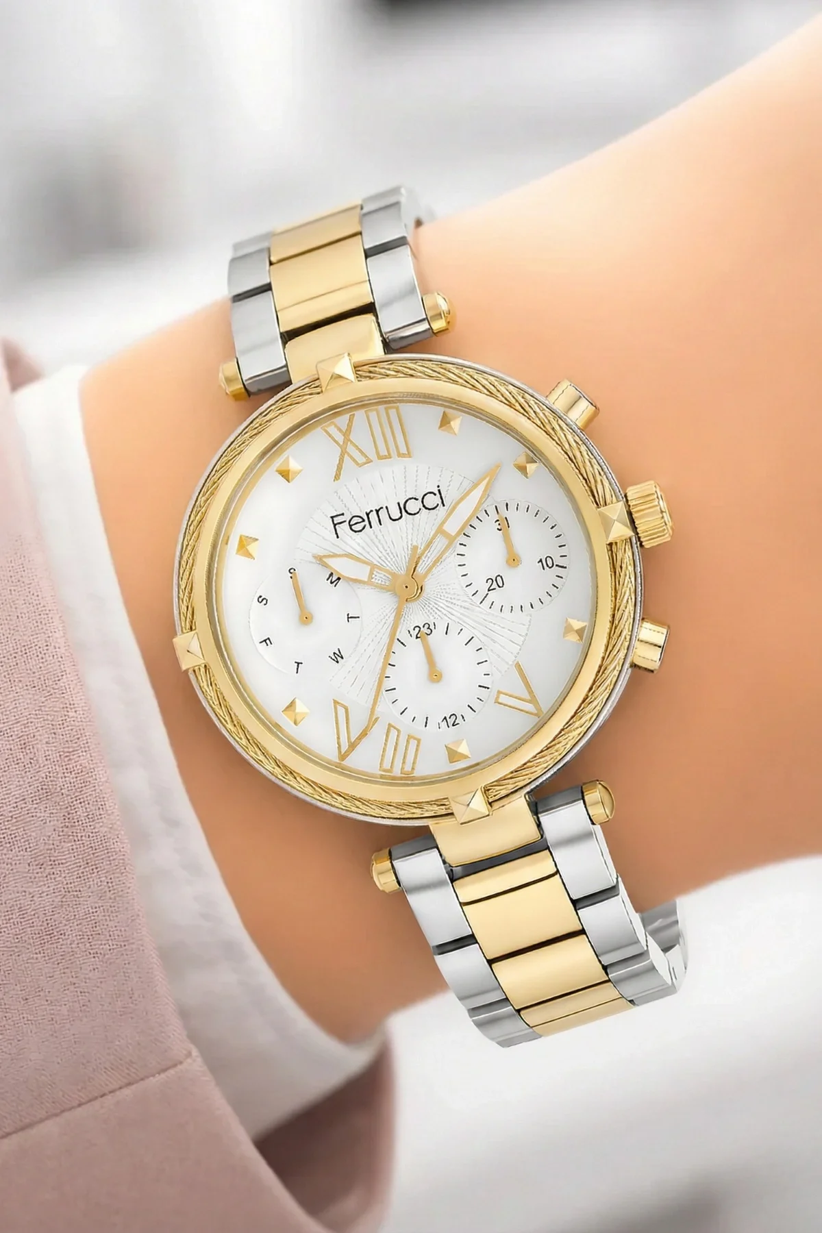 Ferrucci Kadın Kol Saati Çelik Kordon Çelik Kasa Taşlı Bileklik Hediyesi ile Gold-Gümüş zmfer045