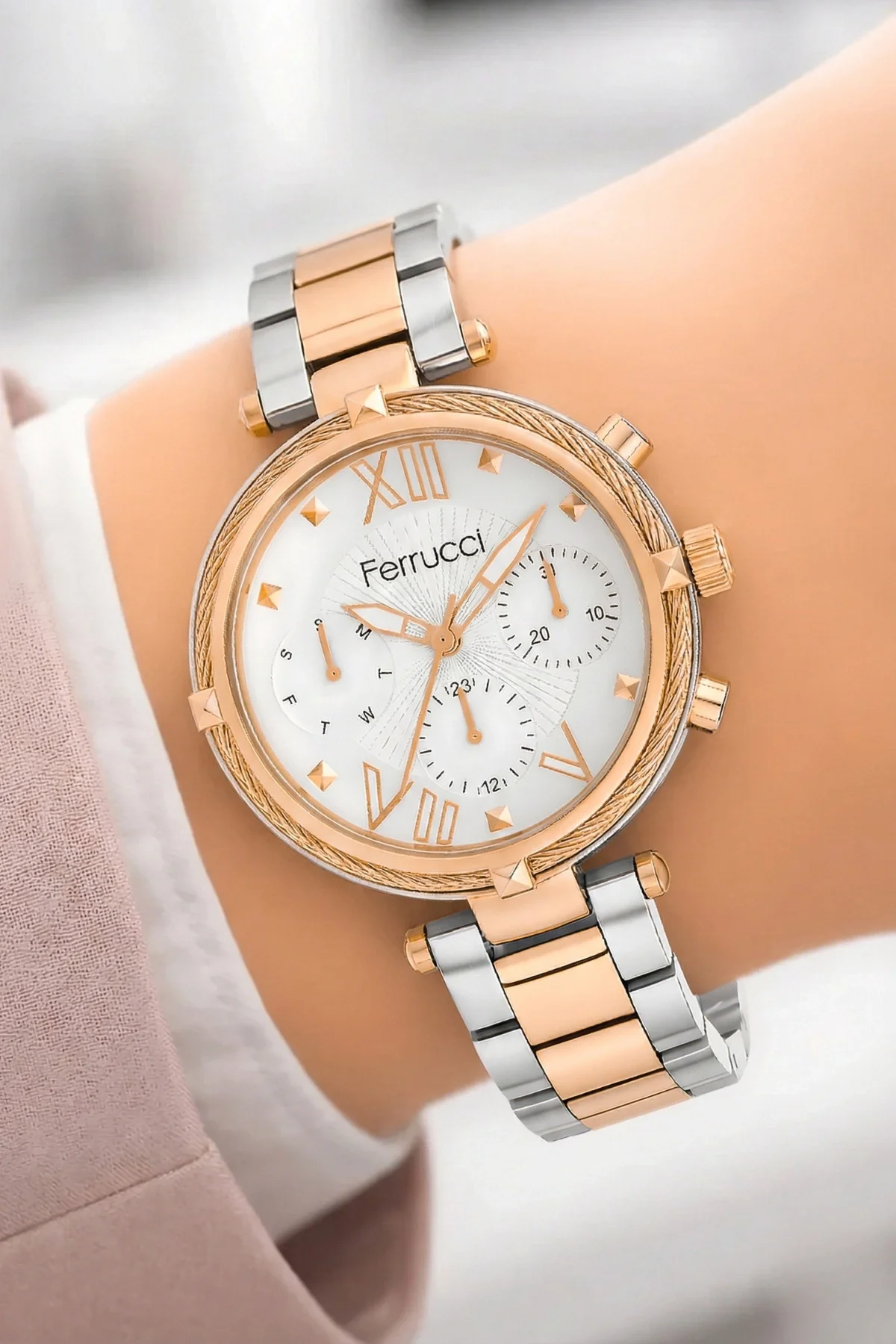 Ferrucci Kadın Kol Saati Çelik Kordon Çelik Kasa Taşlı Bileklik Hediyesi ile Rose-Gümüş zmfer045