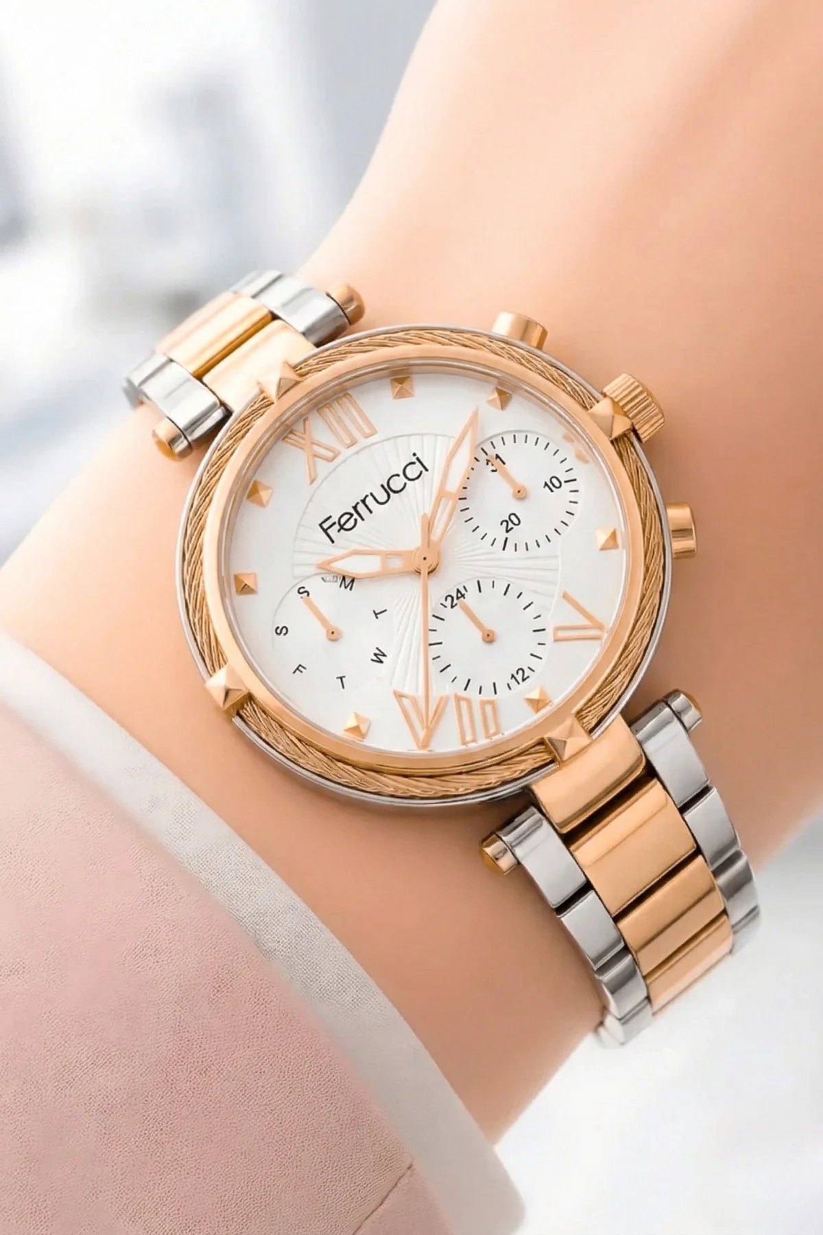 Ferrucci Kadın Kol Saati Çelik Kordon Çelik Kasa Taşlı Bileklik Hediyesi ile Rose-Gümüş zmfer045