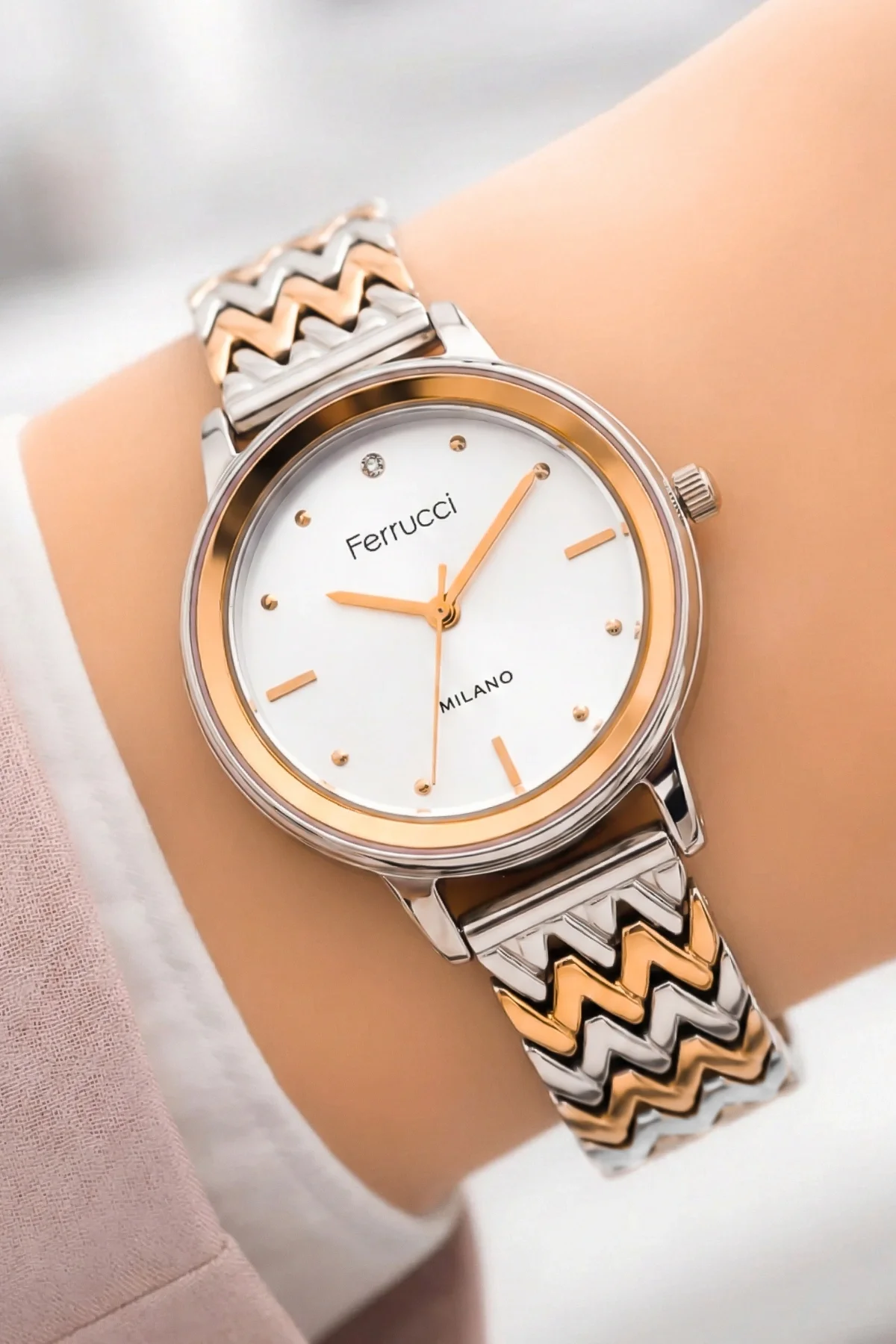 Ferrucci Çelik Kordon Çelik Kasa Kadın Kol Saati, 3 ATM Su Geçirmez Rose-Gümüş zmfer178