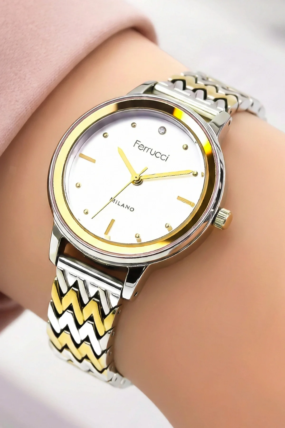 Ferrucci Çelik Kordon Çelik Kasa Kadın Kol Saati, 3 ATM Su Geçirmez Gold-Gümüş zmfer178