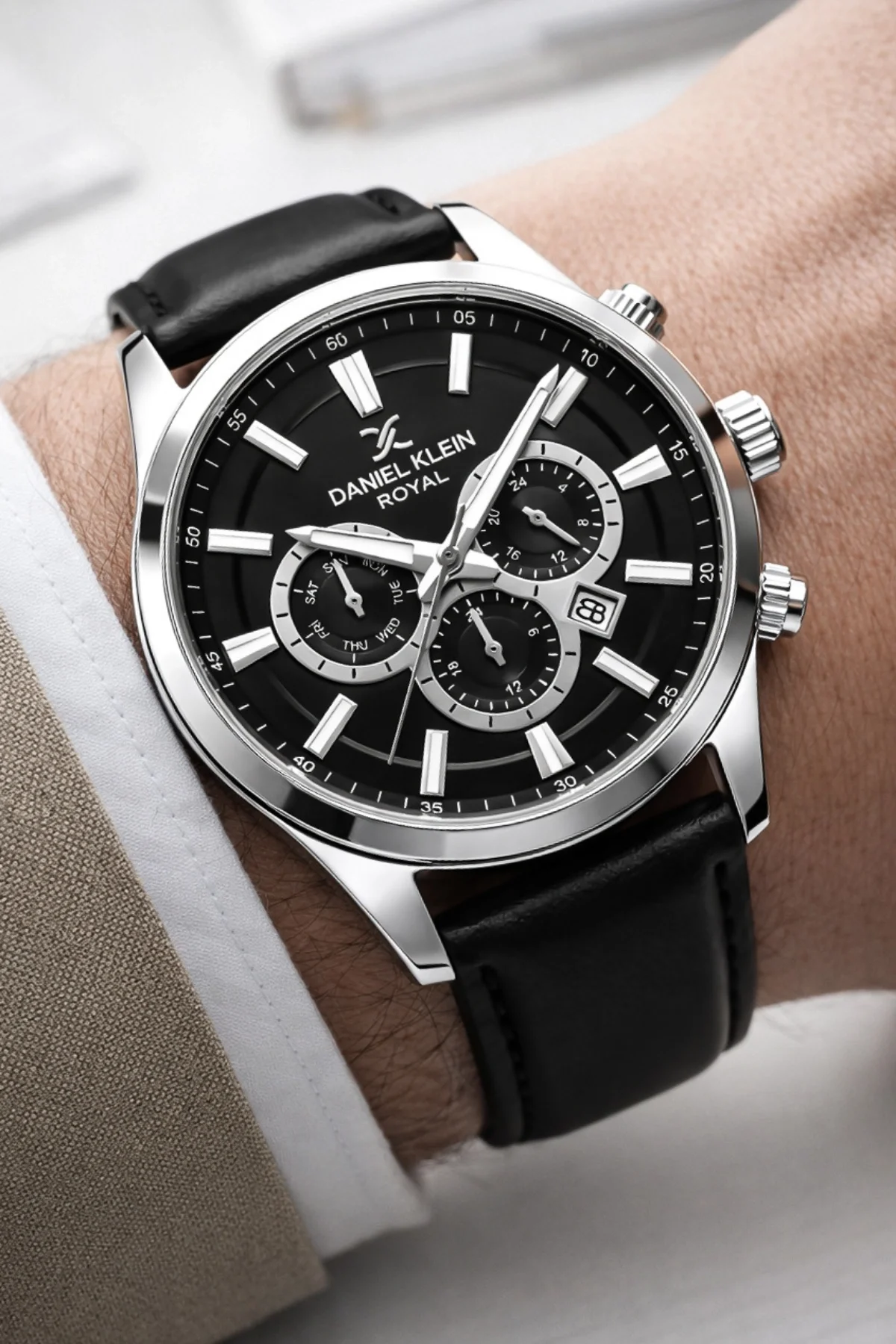 Daniel Klein Takvimli Erkek Kol Saati Siyah Deri Kordon Gümüş Renk Çelik Kasa Bileklik Hediyeli zmdk1170