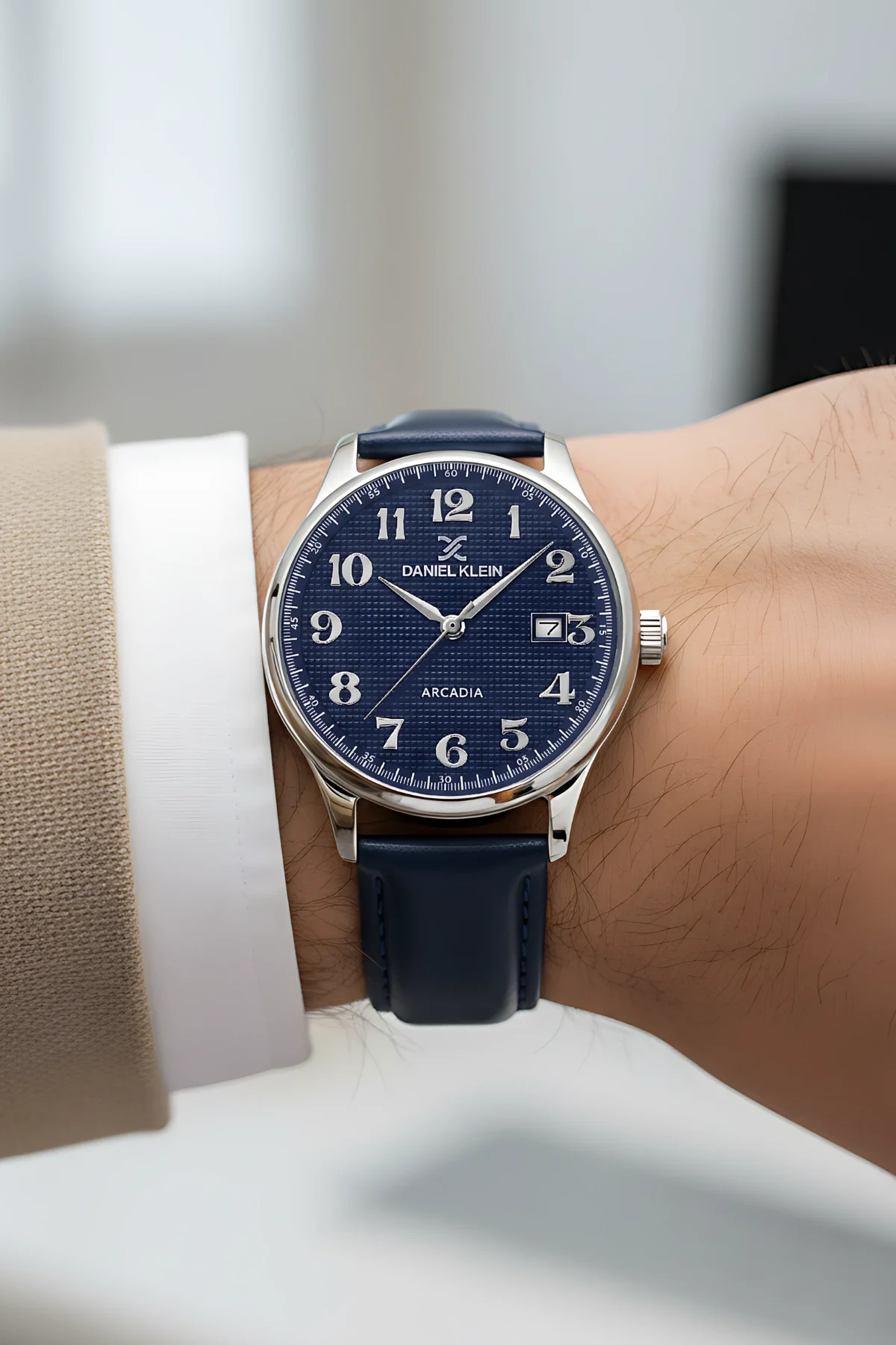 Daniel Klein Deri Kordon Gümüş Renk Çelik Kasa Takvimli Erkek Kol Saati Bileklik Hediyeli zmdk1170