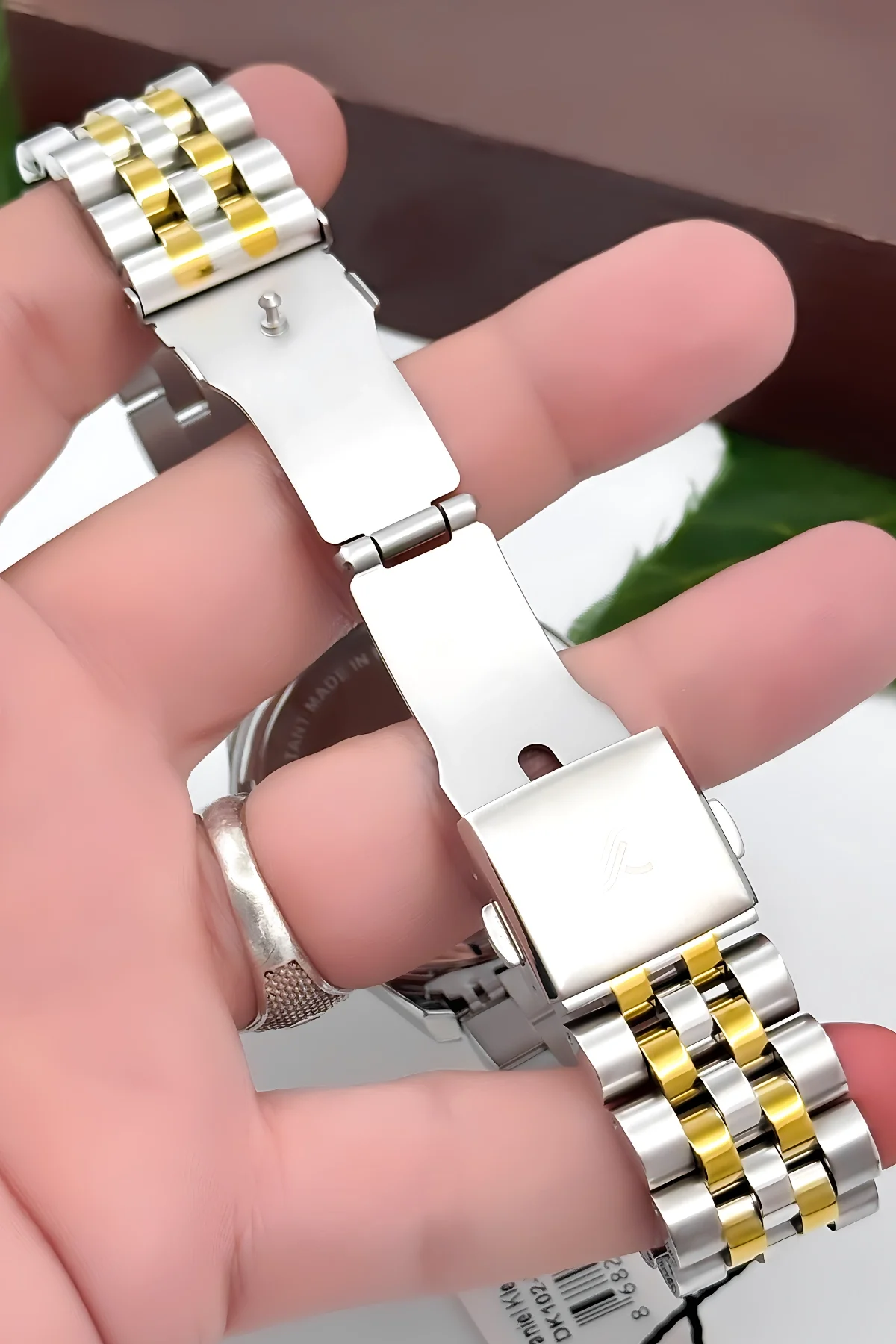 Daniel Klein Erkek Kol Saati – Takvimli, Çelik Jübilee Kordon, 44MM Kasa Gümüş-Gold zmdk1129