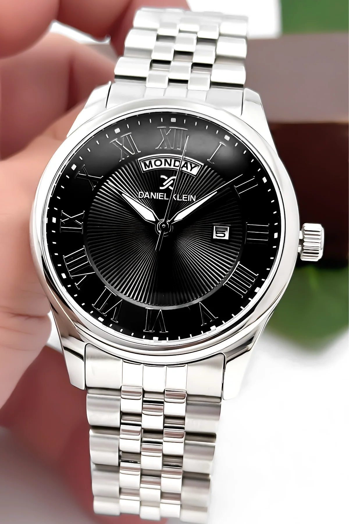 Daniel Klein Erkek Kol Saati – Çelik Jubilee Kordon, Takvim Özellikli, Siyah Kadranlı Orijinal Saat zmdk1129