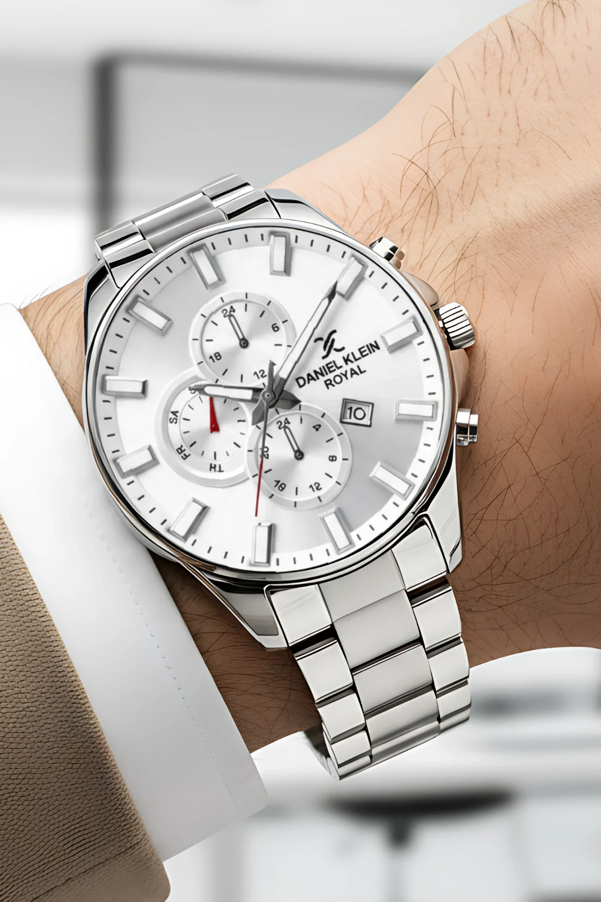 Daniel Klein Erkek Kol Saati Takvimli Çelik Kordon Çelik Kasa 3 Atm Su Geçirmez Gümüş-Beyaz zmdk1143