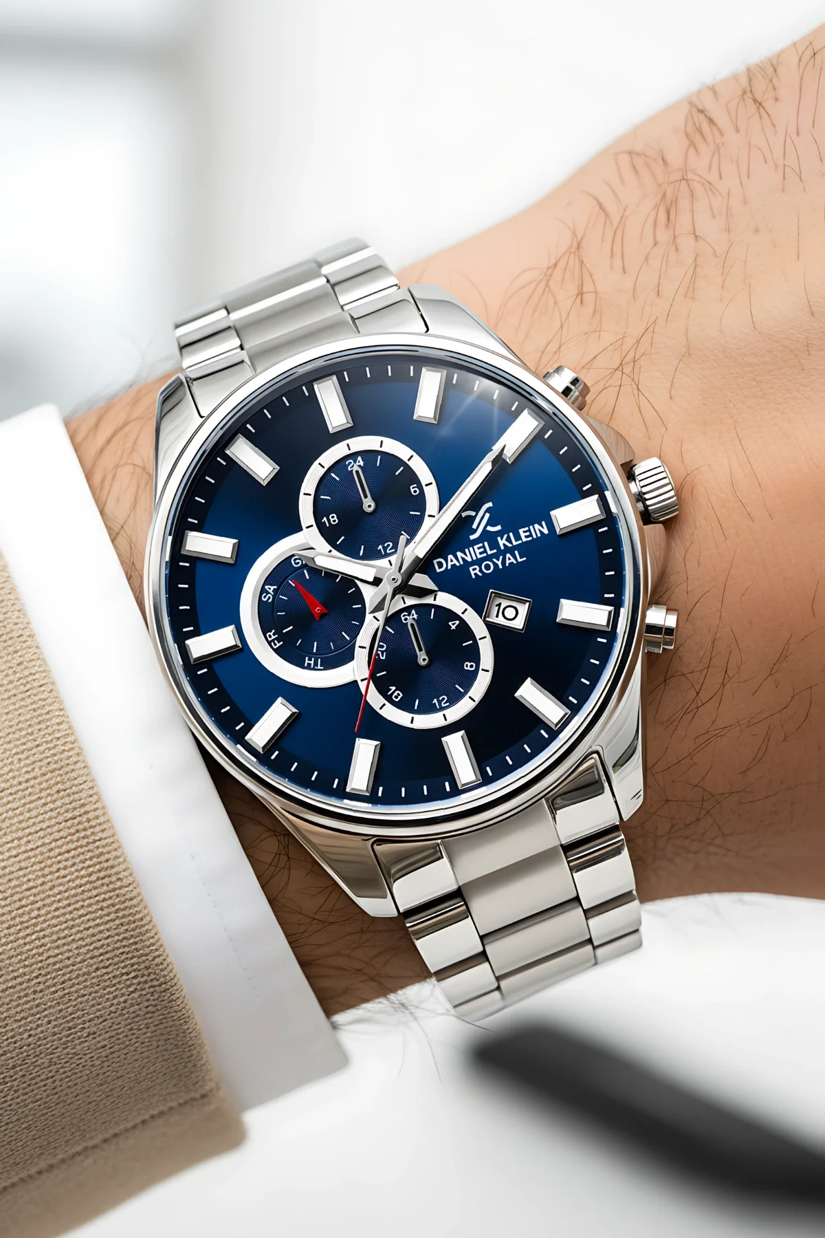 Daniel Klein Erkek Kol Saati Takvimli Çelik Kordon Çelik Kasa 3 Atm Su Geçirmez Gümüş-Mavi zmdk1143