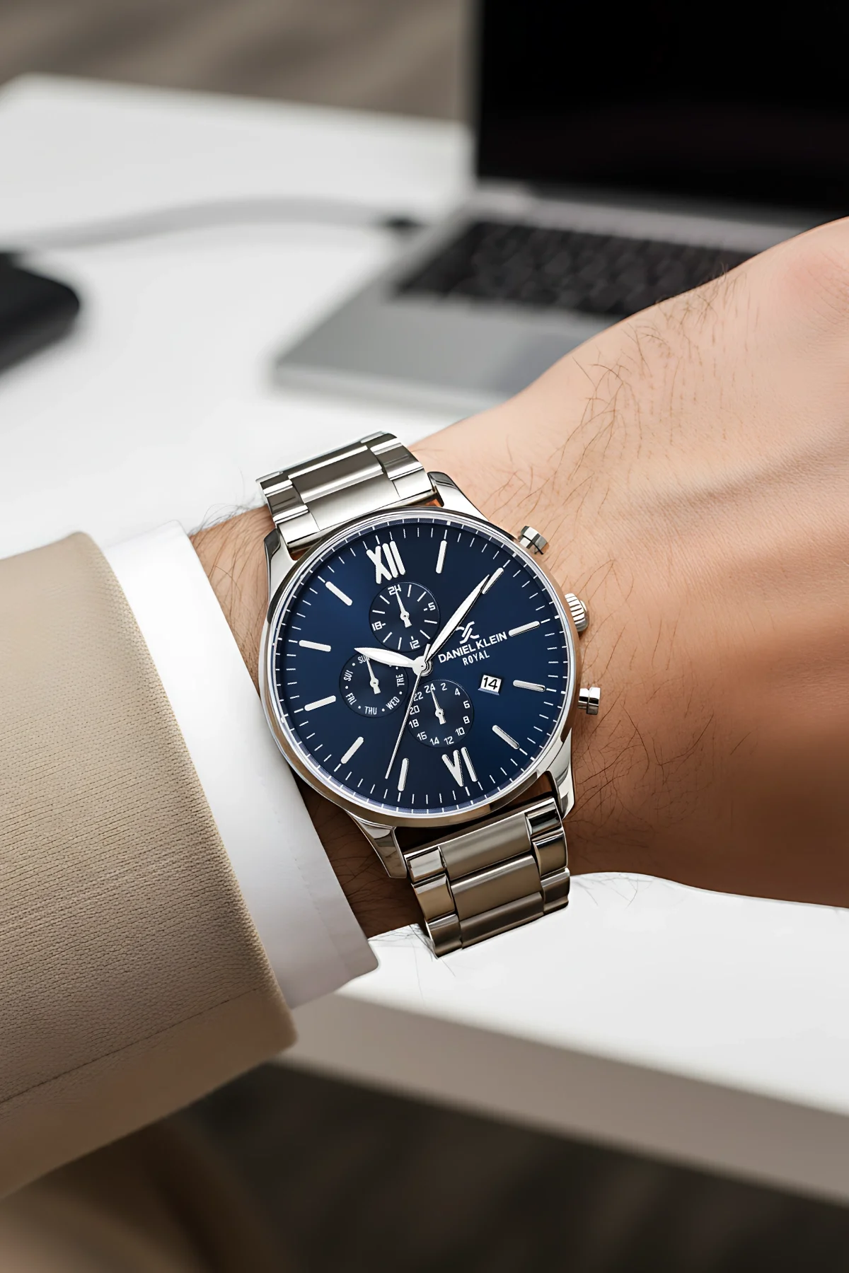 Daniel Klein Erkek Kol Saati Takvimli, Çelik Kordon Çelik Kasa Bileklik Hediyesi İle zmdk1134