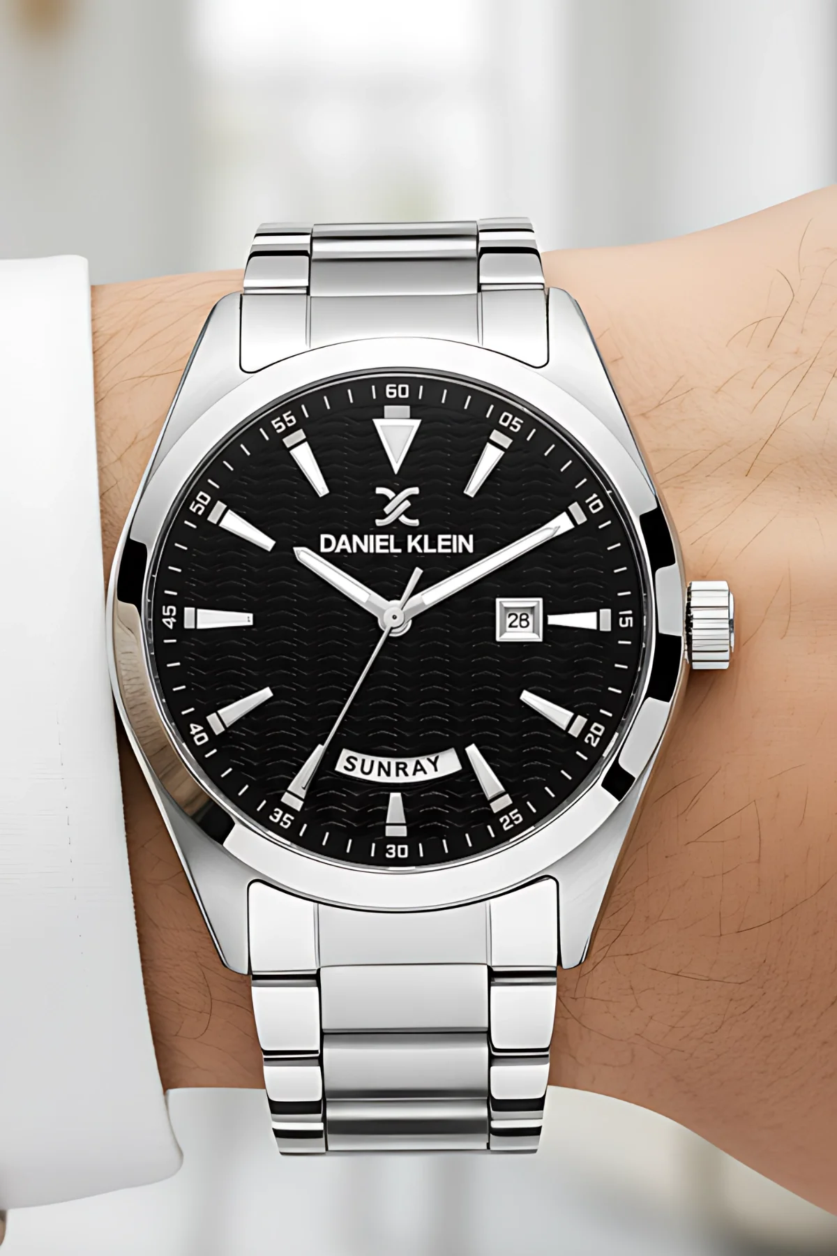 Daniel Klein Erkek Kol Saati Takvimli Çelik Kordon Çelik Kasa Gümüş-Siyah zmdk1139