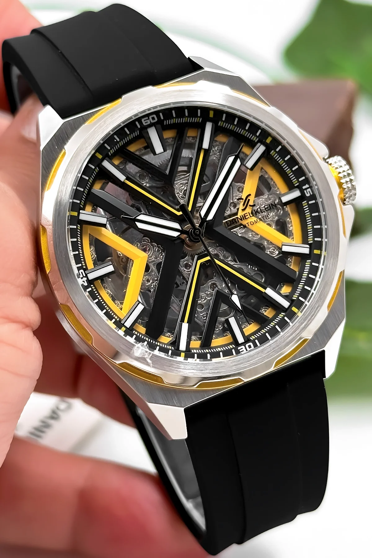 Daniel Klein Otomatik Mekanizma Silikon Kordon Çelik Kasa Erkek Kol Saati Siyah-Sarı zmdk1193
