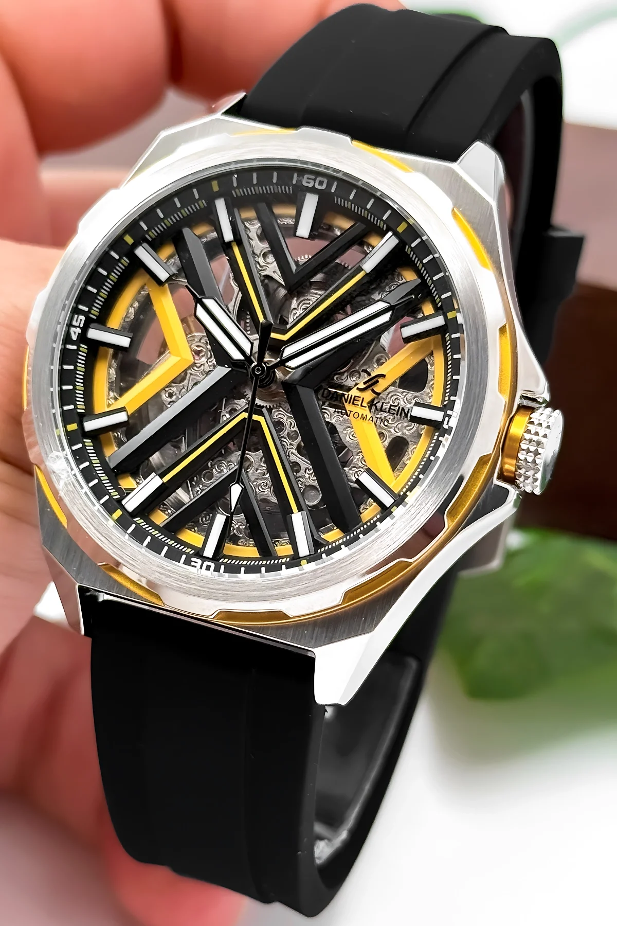 Daniel Klein Otomatik Mekanizma Silikon Kordon Çelik Kasa Erkek Kol Saati Siyah-Sarı zmdk1193