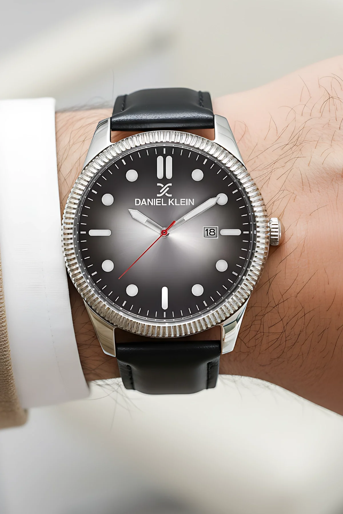 Daniel Klein Siyah Deri Kordon Takvimli Erkek Kol Saati Bileklik Hediyeli zmdk1148