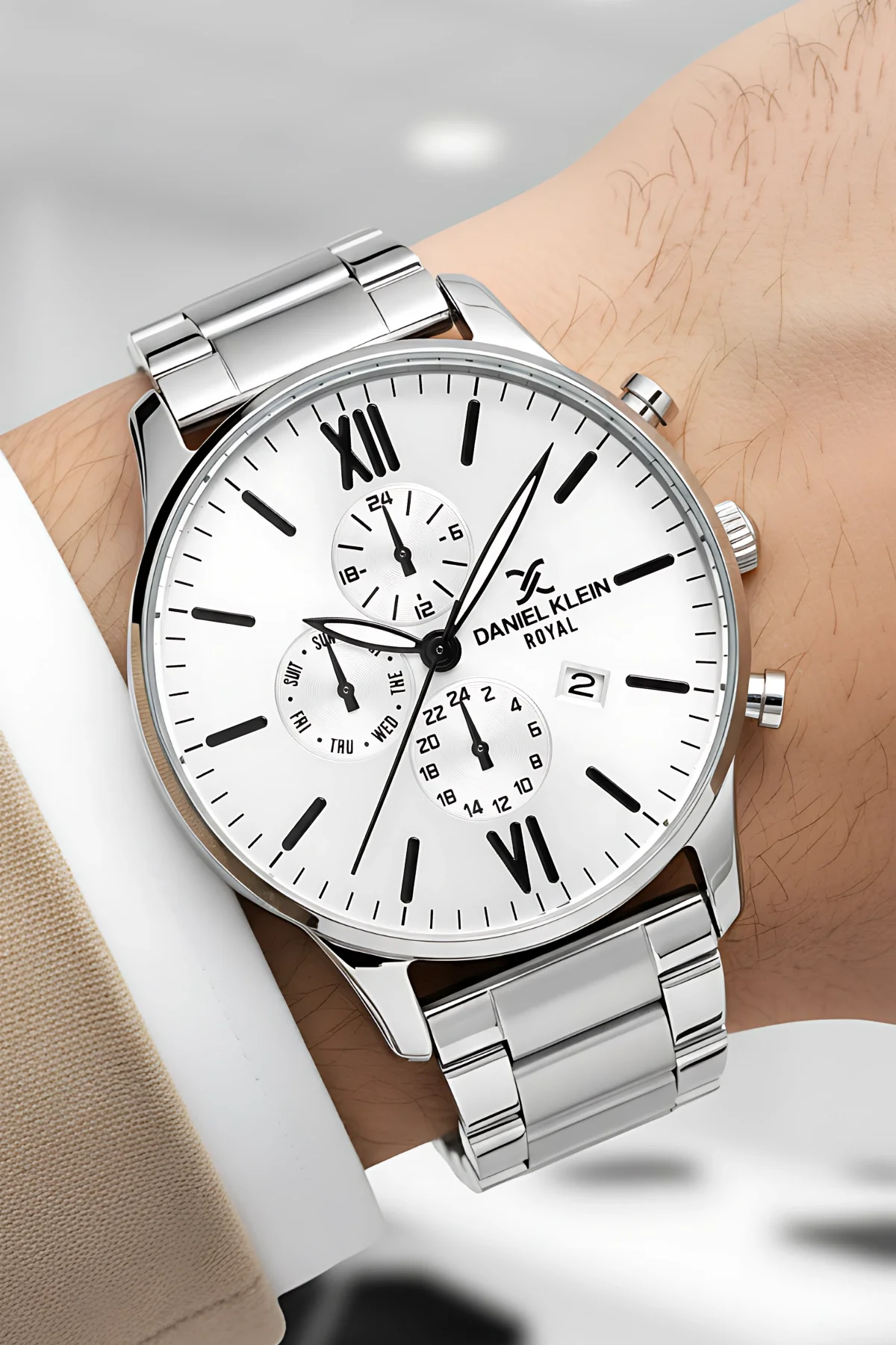 Daniel Klein Takvimli Roma Rakamlı Erkek Kol Saati Çelik Kordon&Kasa Gümüş-Beyaz zmdk1133