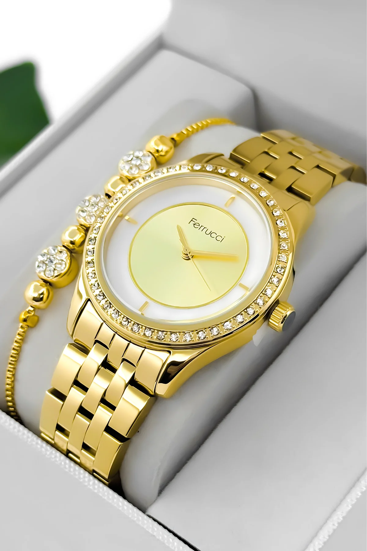 Ferrucci Çelik Kordon Çelik Kasa Kadın Kol Saati, 3 ATM Su Geçirmez Gold zmfer197