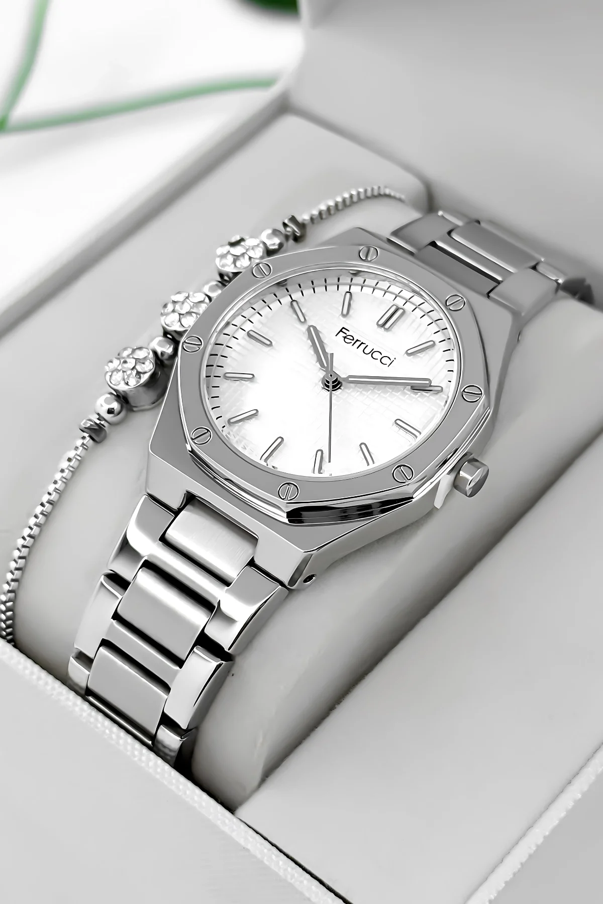 Ferrucci Çelik Kordon Çelik Kasa Kadın Kol Saati, 3 ATM Su Geçirmez Gümüş zmfer192