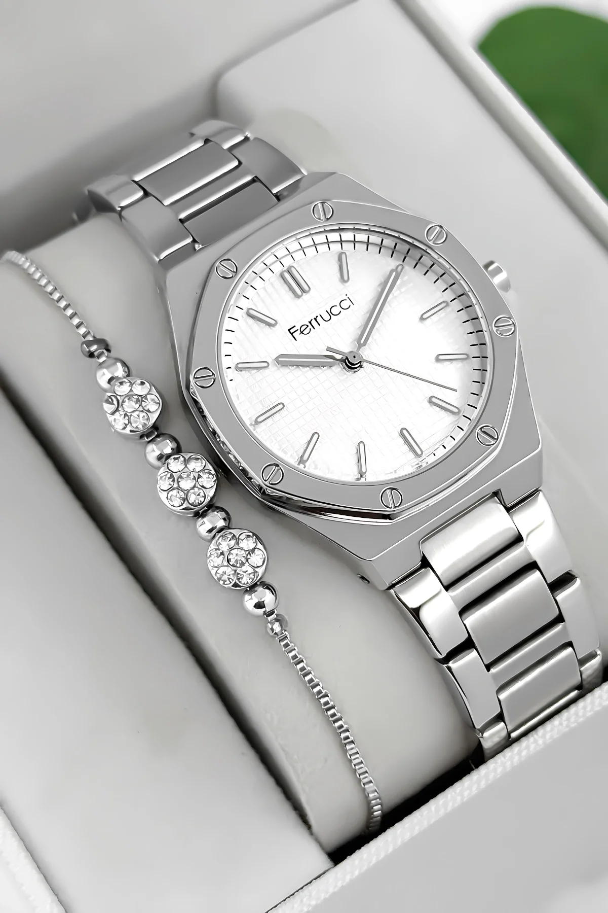 Ferrucci Çelik Kordon Çelik Kasa Kadın Kol Saati, 3 ATM Su Geçirmez Gümüş zmfer192