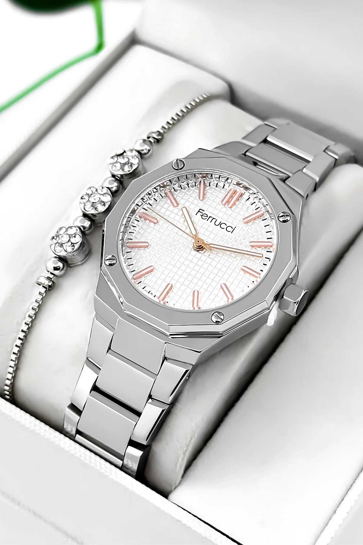 Ferrucci Çelik Kordon Çelik Kasa Kadın Kol Saati, 3 ATM Su Geçirmez Gümüş zmfer193