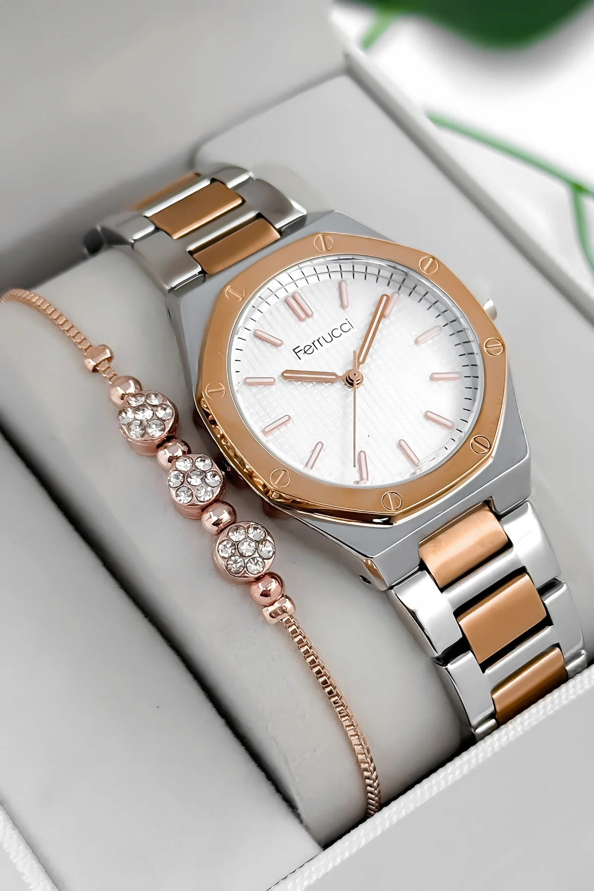 Ferrucci Çelik Kordon Çelik Kasa Kadın Kol Saati, 3 ATM Su Geçirmez Rose-Gümüş zmfer192