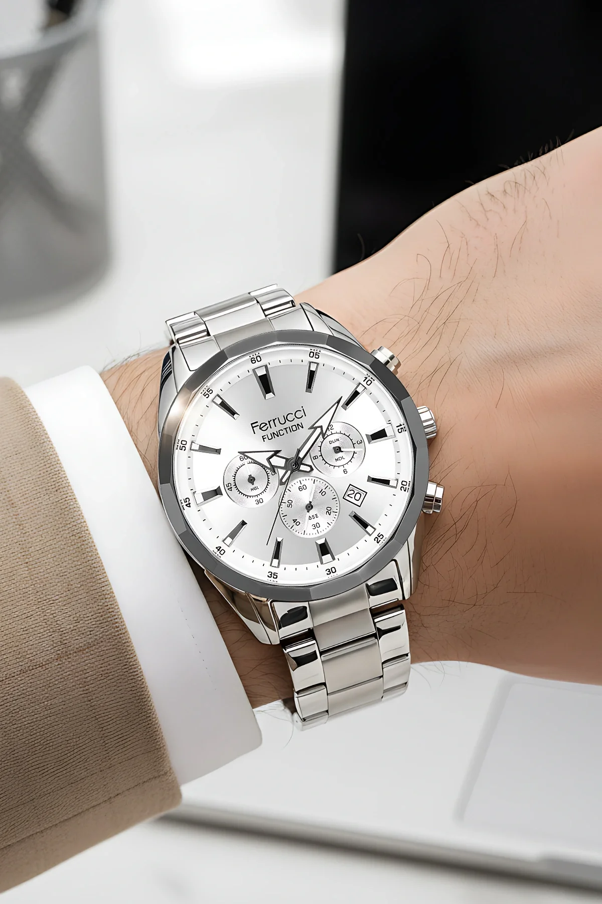 Ferrucci Function Erkek Kol Saati Gümüş Renk Çelik Kordon&Kasa 3 ATM Suya Dayanıklılık zmfer041