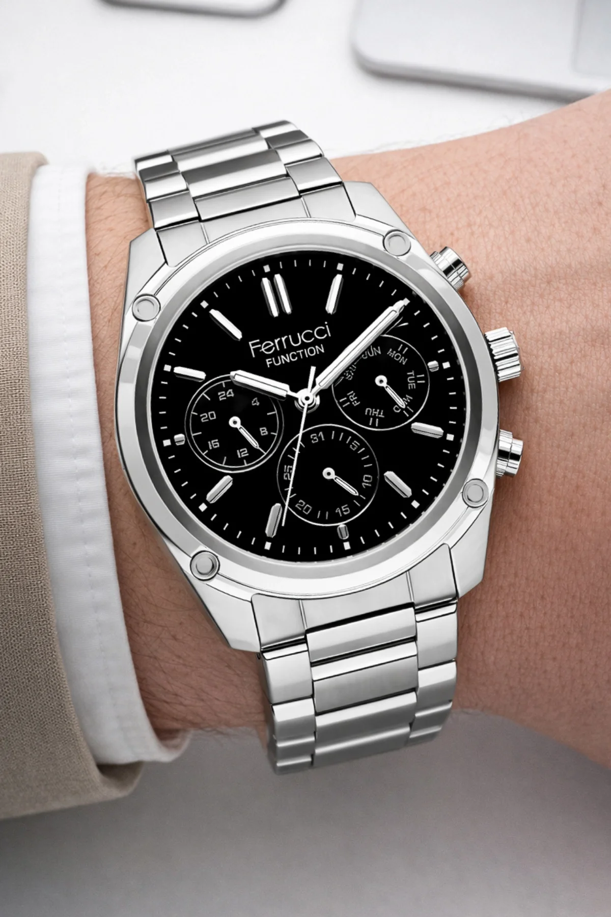 Ferrucci Function Erkek Kol Saati Gümüş Renk Çelik Kordon&Kasa 3 ATM Suya Dayanıklılık ZMFER041