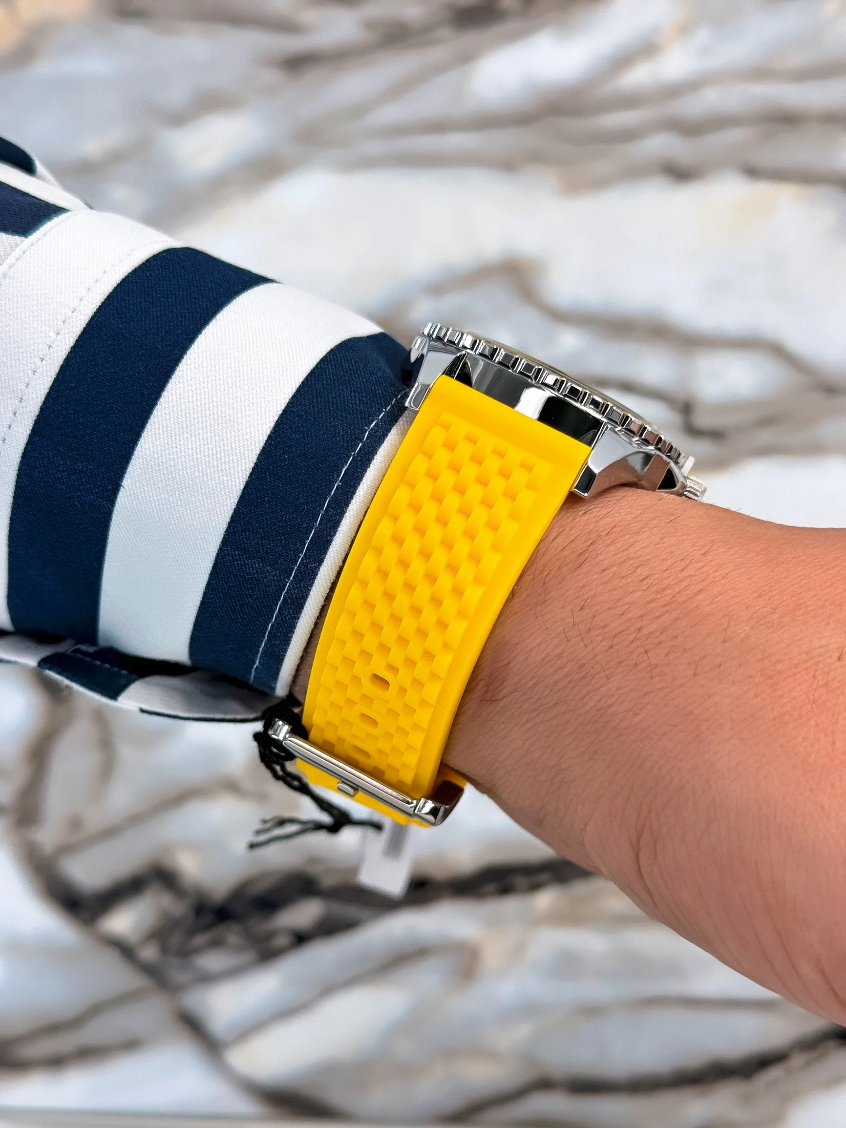 Ferrucci Sarı Silikon Kordon Çelik Kasa Takvimli Erkek Kol Saati+Bileklik zmfer076