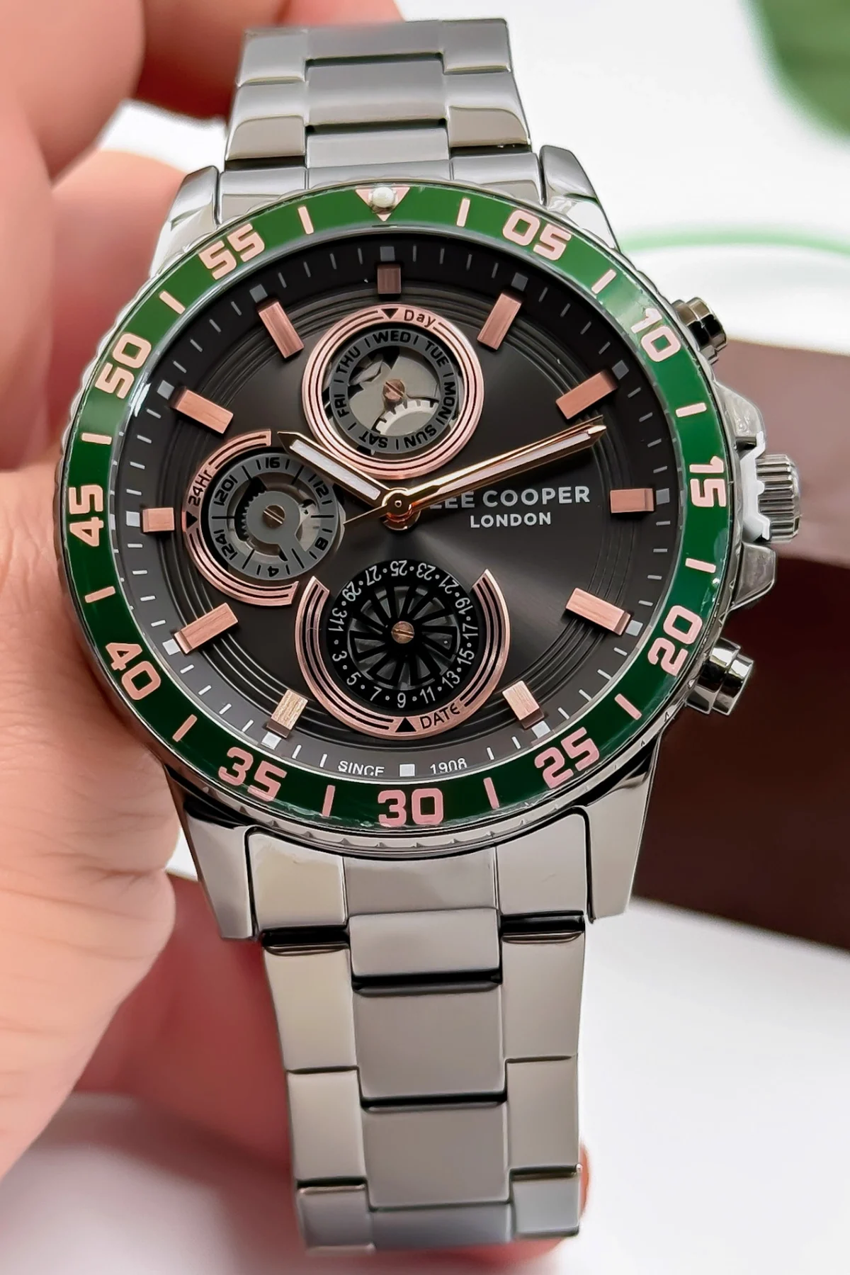 Lee Cooper LC07636.060 Füme Renk Çelik Kordon Erkek Kol Saati 3ATM+Bileklik Füme-Yeşil ZMLC017