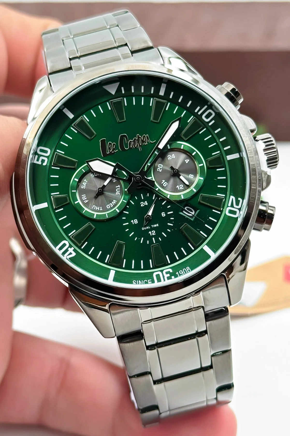 Lee Cooper LC07846.070 Füme Renk Çelik Kordon Füme Renk Çelik Kasa Erkek Kol Saati ZMLC012