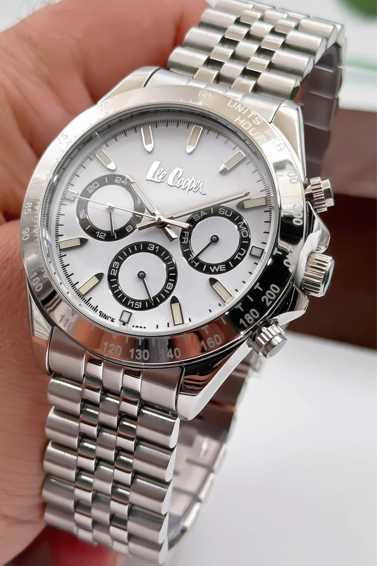 Lee Cooper LC07963.330 Gümüş Renk Çelik Kordon Erkek Kol Saati 3ATM+Bileklik Gümüş-Beyaz ZMLC016