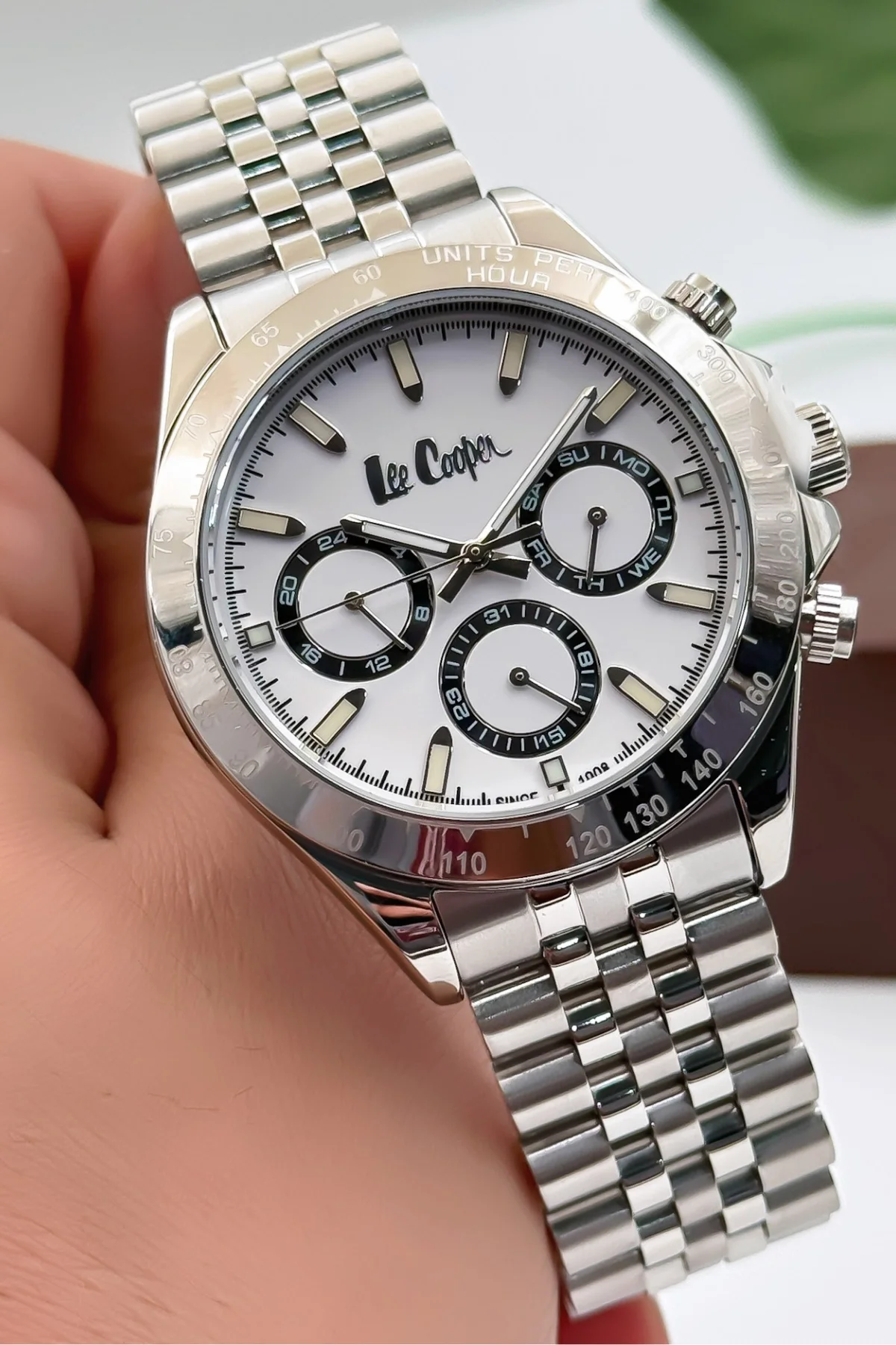 Lee Cooper LC07963.330 Gümüş Renk Çelik Kordon Erkek Kol Saati 3ATM+Bileklik Gümüş-Beyaz ZMLC016