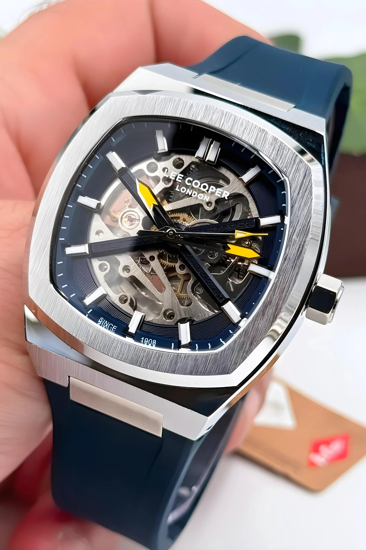 Lee Cooper Silikon Kordon Otomatik Erkek Kol Saati LC07902.399 Lacivert-Gümüş ZMLC001