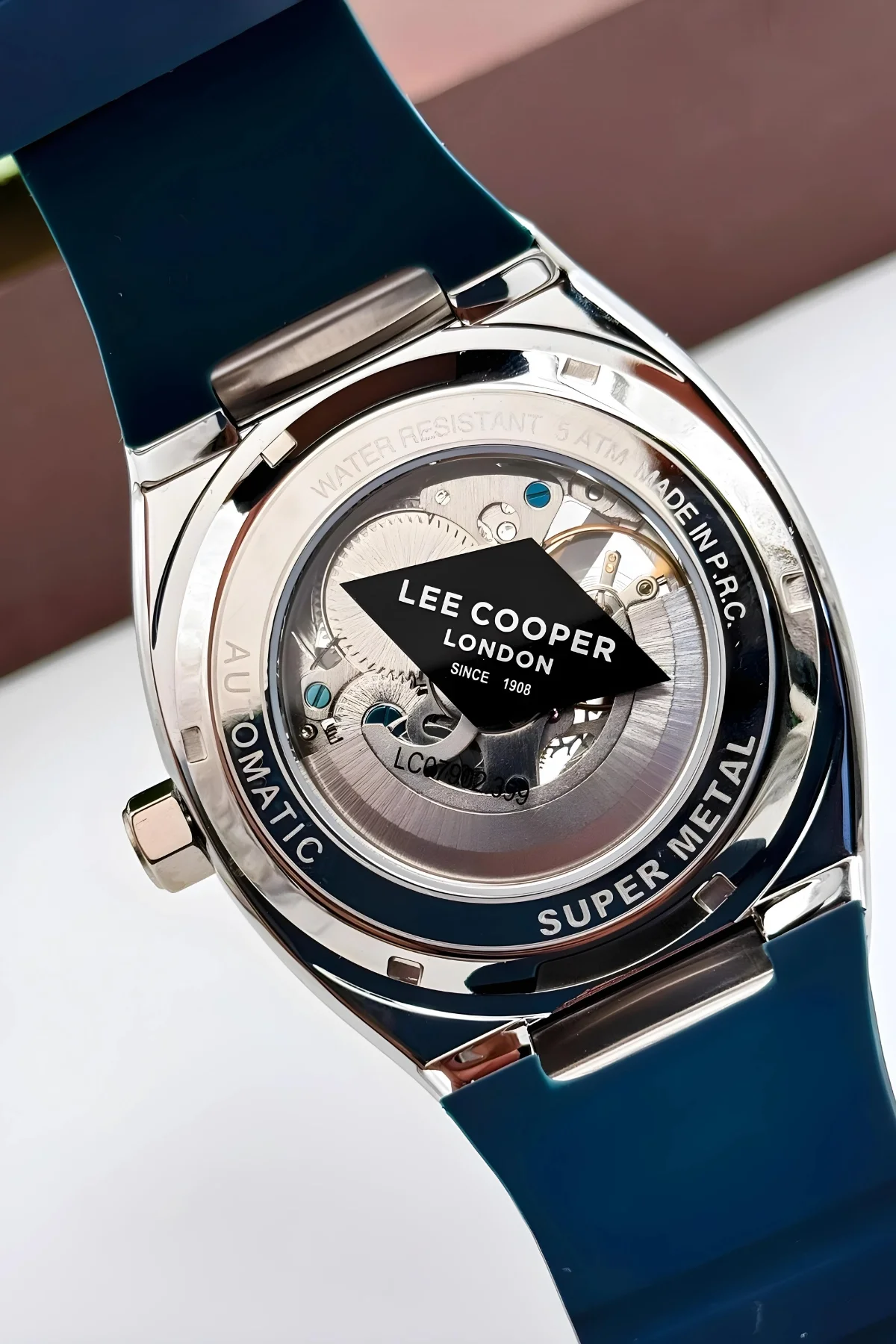 Lee Cooper Silikon Kordon Otomatik Erkek Kol Saati LC07902.399 Lacivert-Gümüş ZMLC001