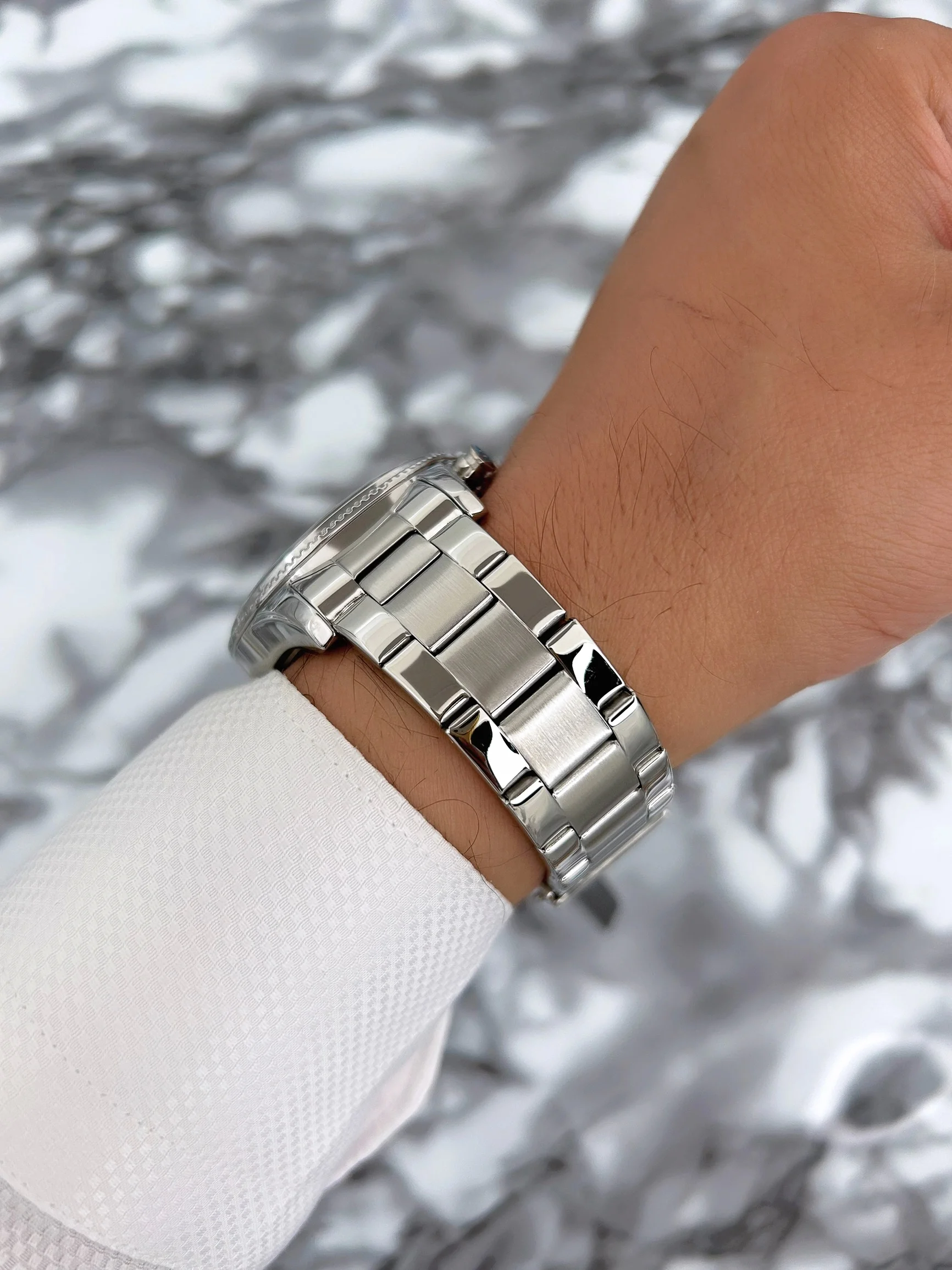 Ferrucci Gümüş-Beyaz Erkek Kol Saati Çelik Kordon Function zmfer073