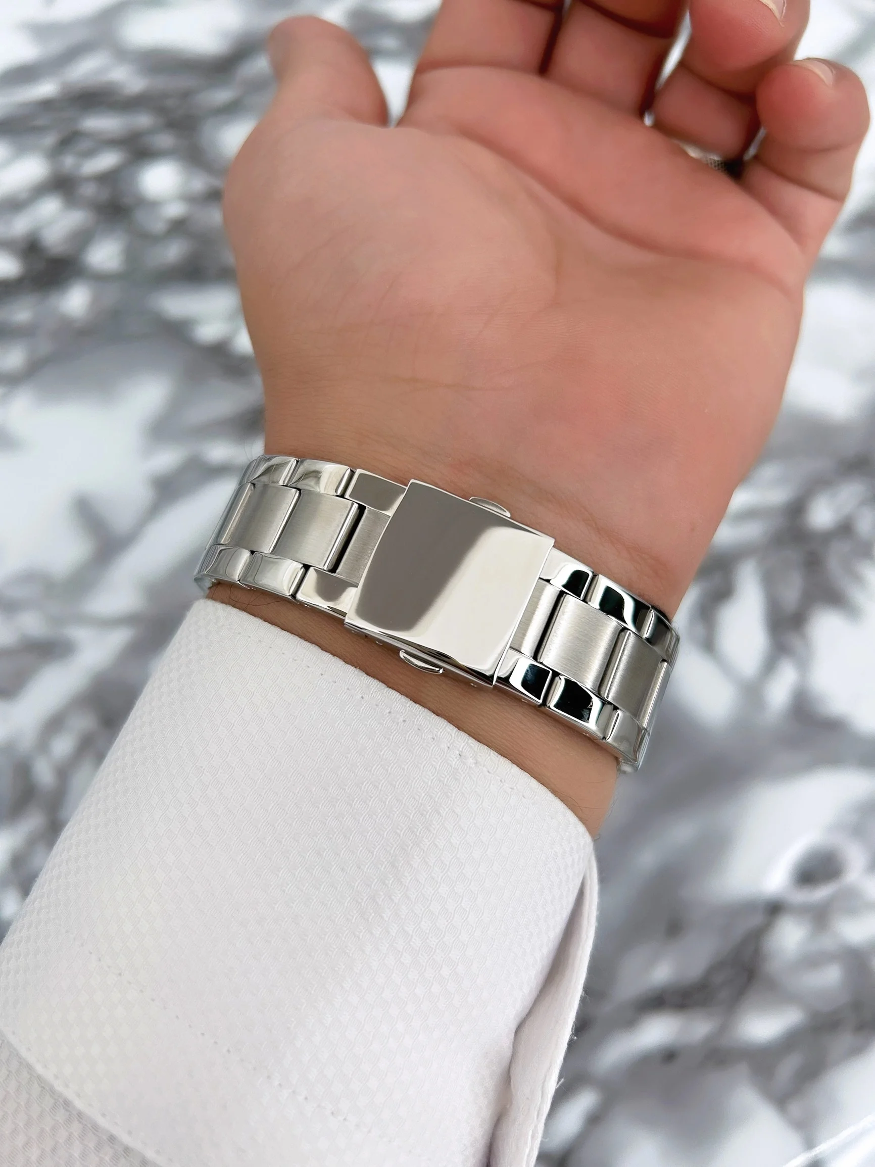 Ferrucci Gümüş-Beyaz Erkek Kol Saati Çelik Kordon Function zmfer073