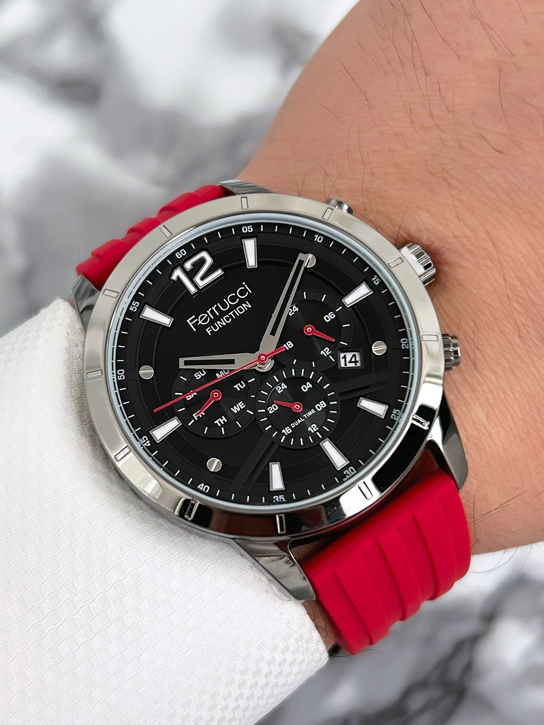 Ferrucci Function Silikon Kordon 3 ATM Erkek Saat Füme-Kırmızı zmfer067