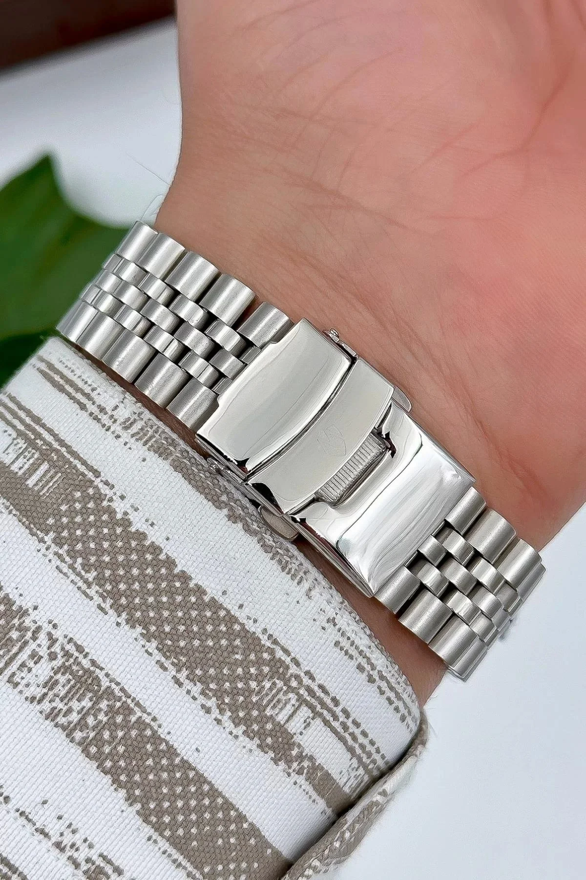 Mascionni Milano Gümüş-Beyaz Renk Erkek Kol Saati Fonksiyonlar Aktif 3ATM zmmsc001