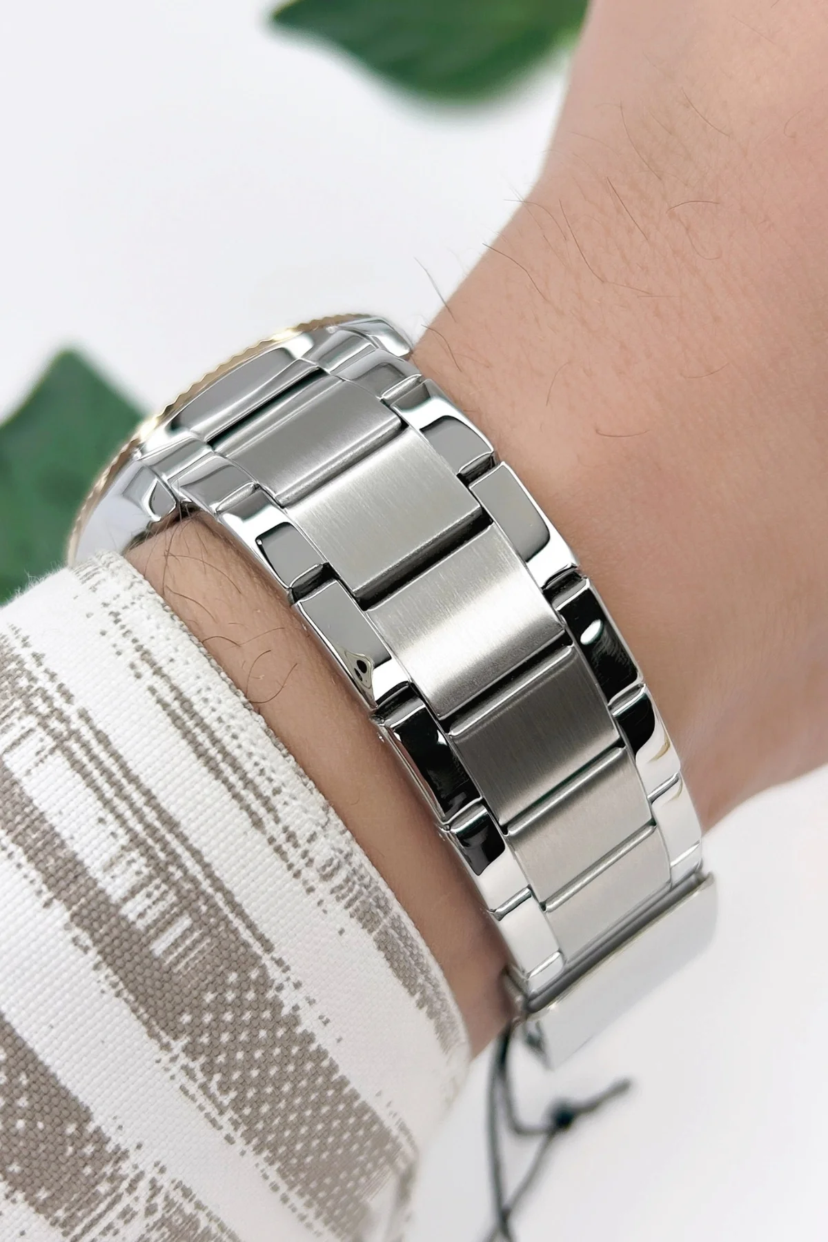 Ferrucci Erkek Kol Saati Takvimli Gümüş-Siyah Çelik Kordon 3atm Suya Dayanıklılık Bileklik Hediyesiyle