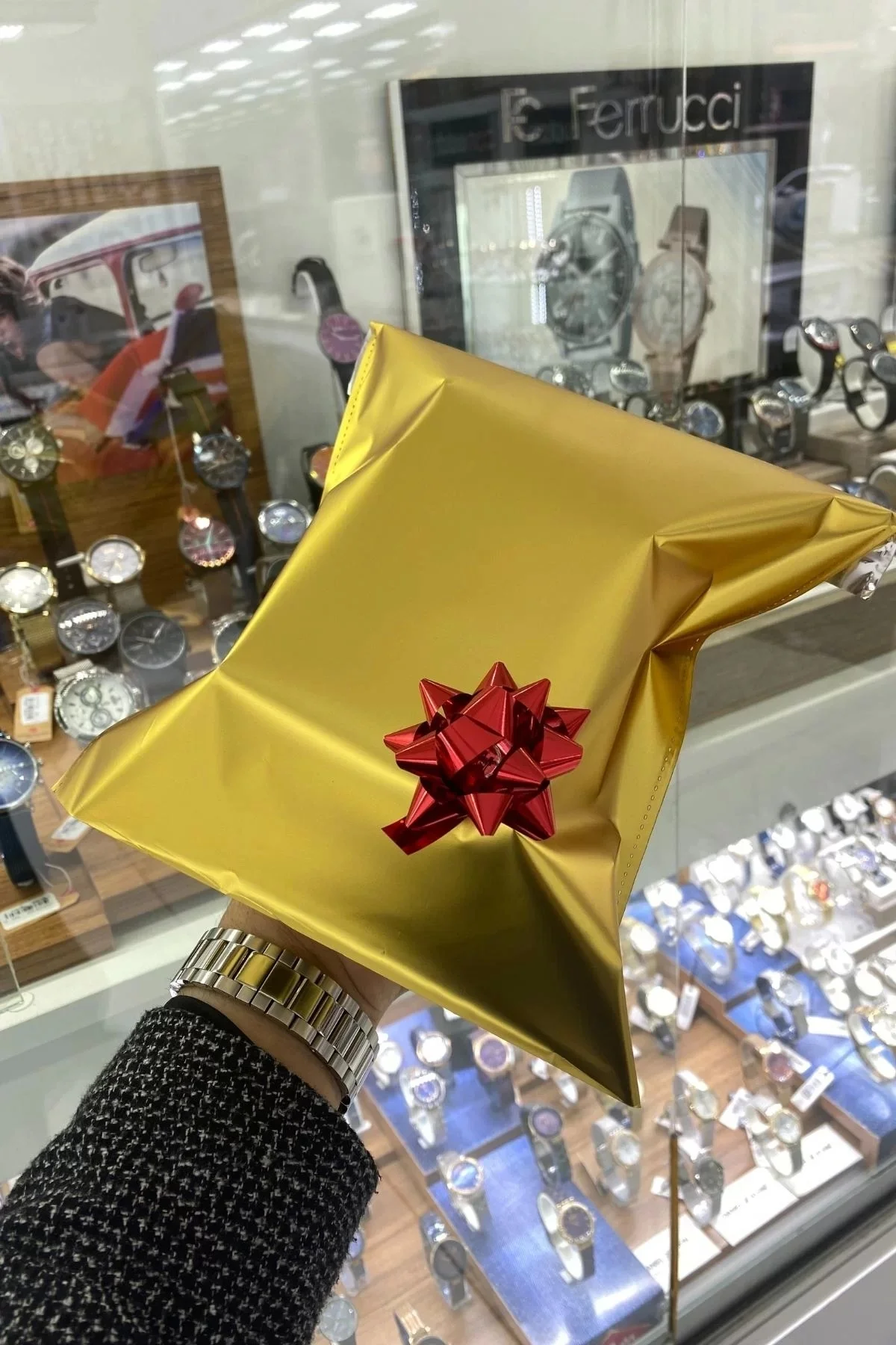 Daniel Klein Erkek Kol Saati Takvimli Çelik Kordon Çelik Kasa Gümüş-Beyaz Renk Bileklik Hediyesi İle zmdk1134