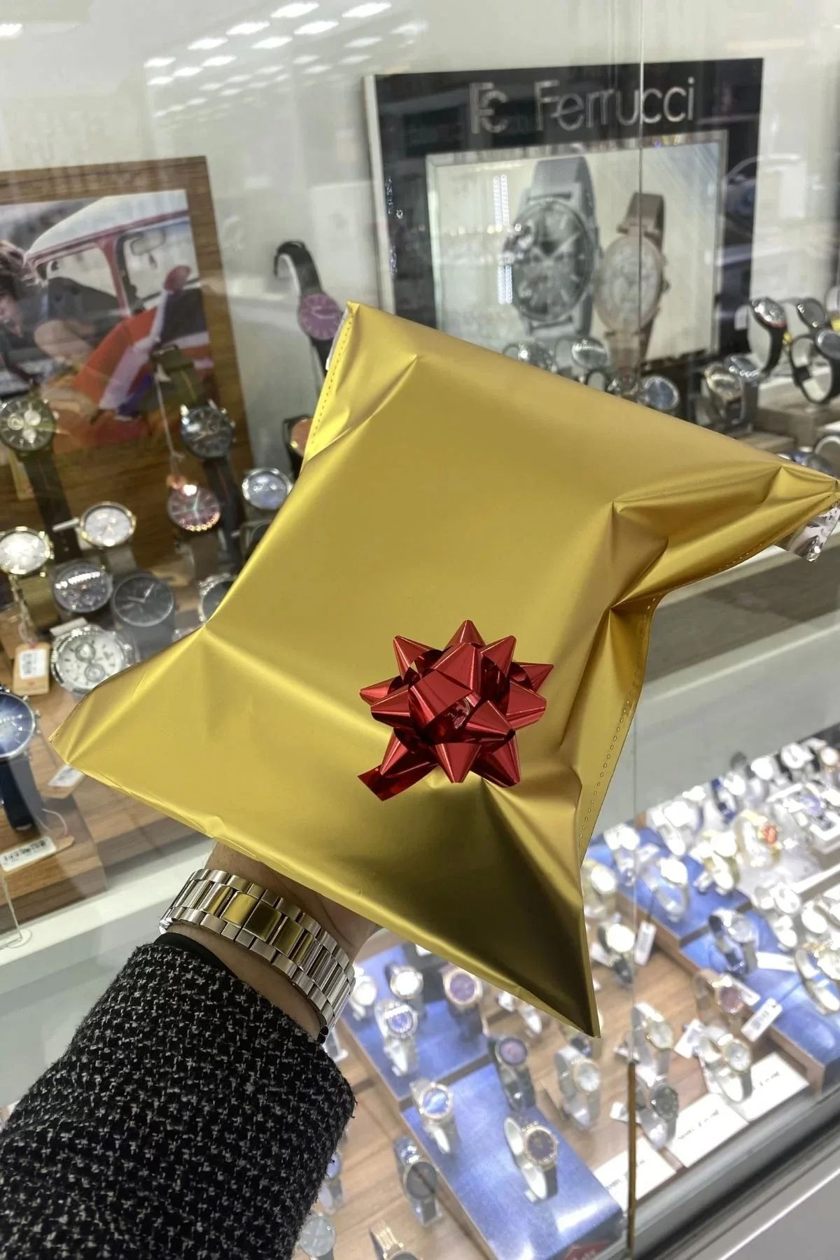 Daniel Klein Erkek Kol Saati – Çelik Jubilee Kordon, Takvim Özellikli, Siyah Kadranlı Orijinal Saat zmdk1129