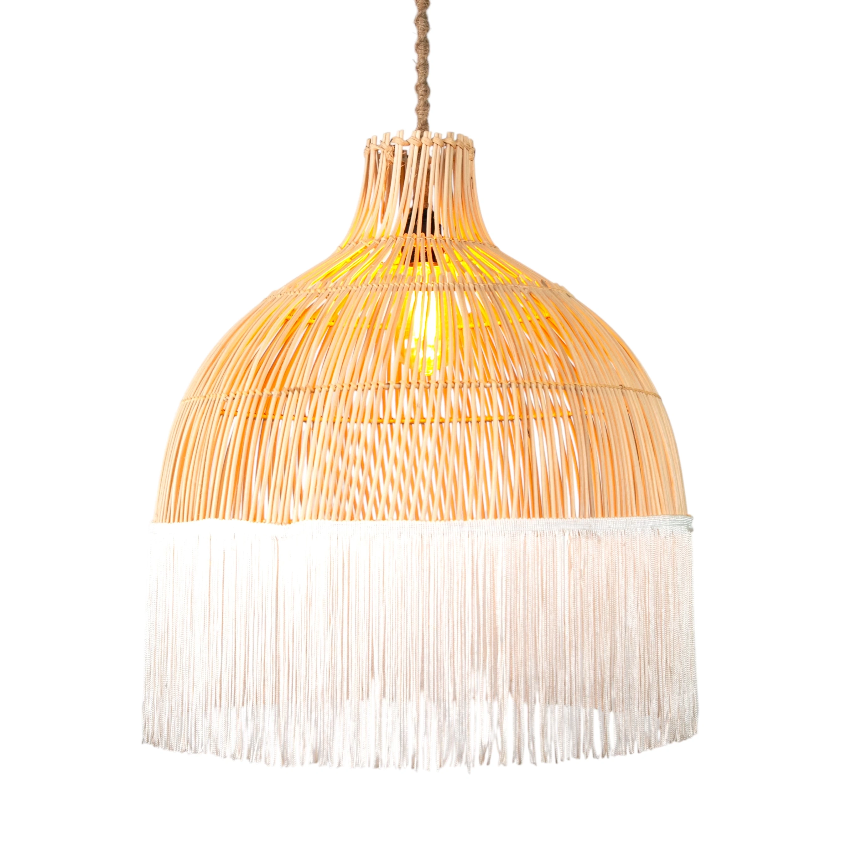 Madlen Püsküllü Rattan