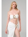 Alesbutik Beyaz  Metal Tokalı Straplez Bikini ve Pareo Seti,