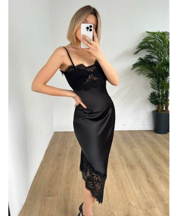 Dantel Detaylı Saten Askılı Midi Elbise